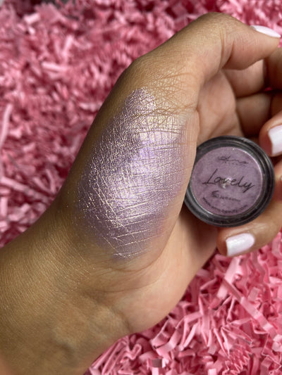 LOVELY Loose Eyeshadow Pigment-AMSBEAUTY